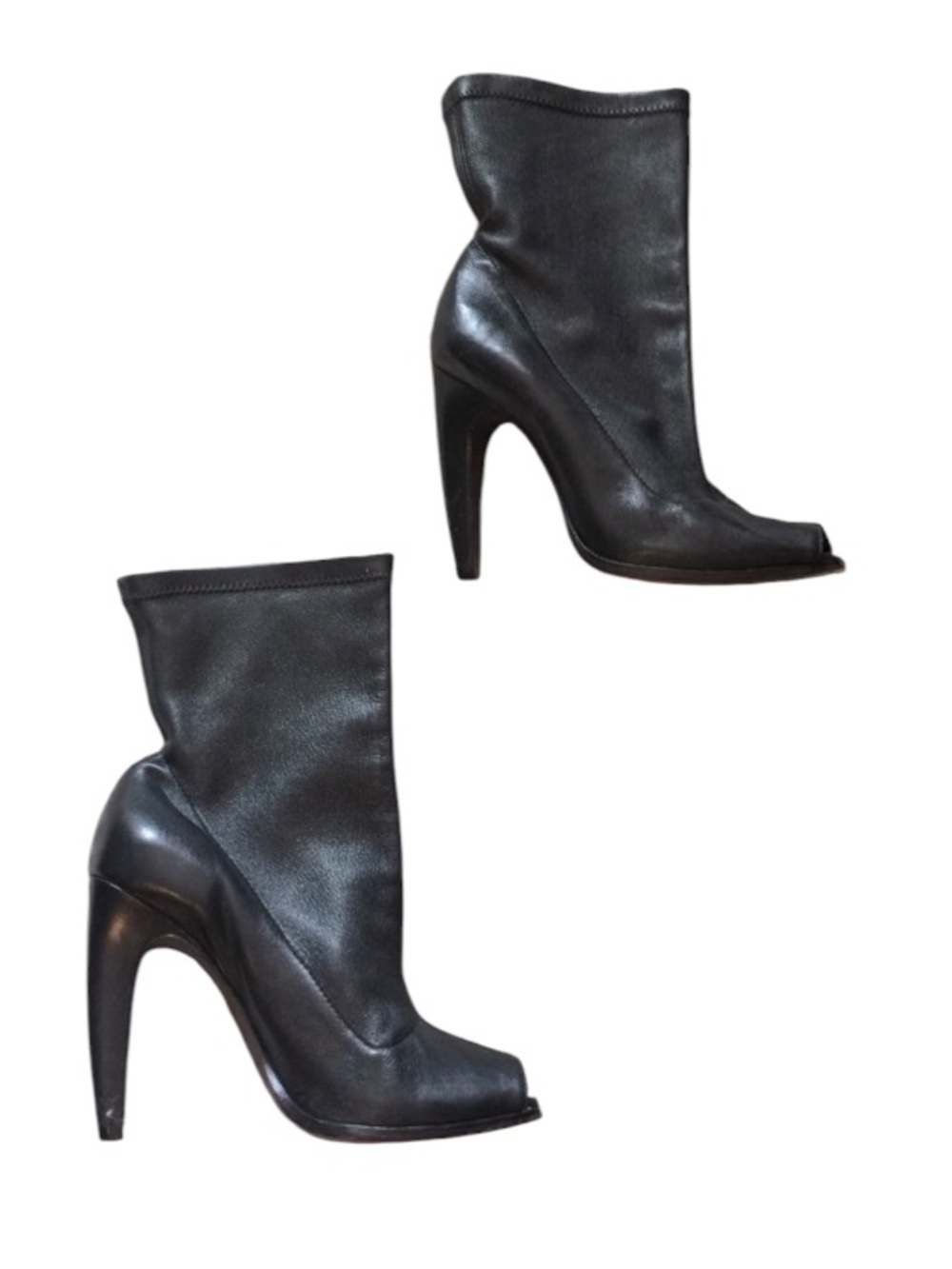 Vera Wang Lavender Woman’s Black Leather Peep Toe Heeled Ankle Boots. Sz 5-5